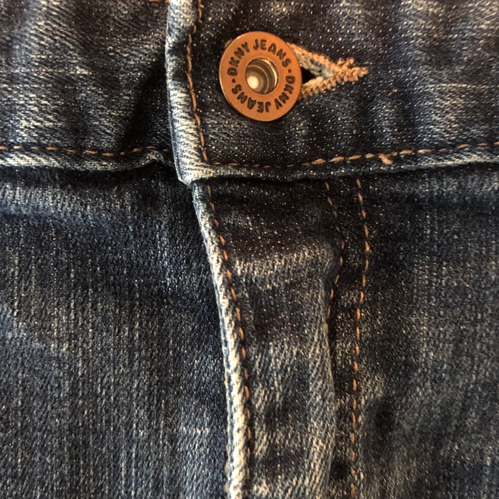 DKNY Jean Shorts - Picture 5 of 5